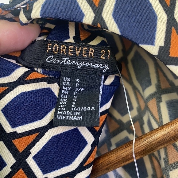 Forever 21  - NWT Burnt Orange and Blue Diamond Sleeveless  Dress Size Small - Picture 13 of 14